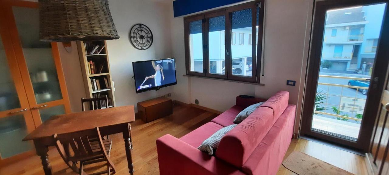 Casamarina Apartment Марина ди Монтемарчано Екстериор снимка